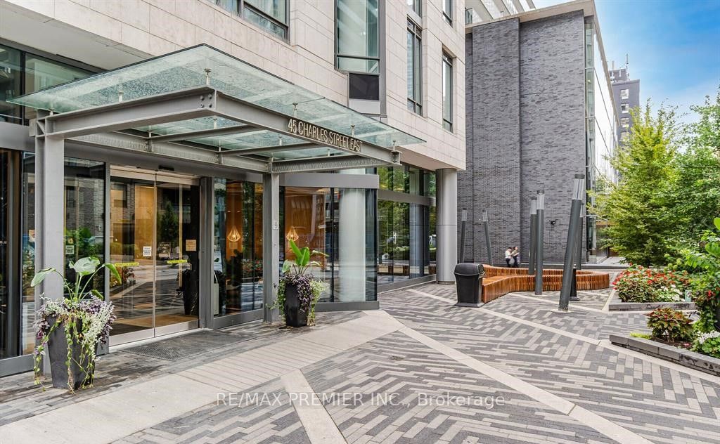 45 Charles St E, #3106