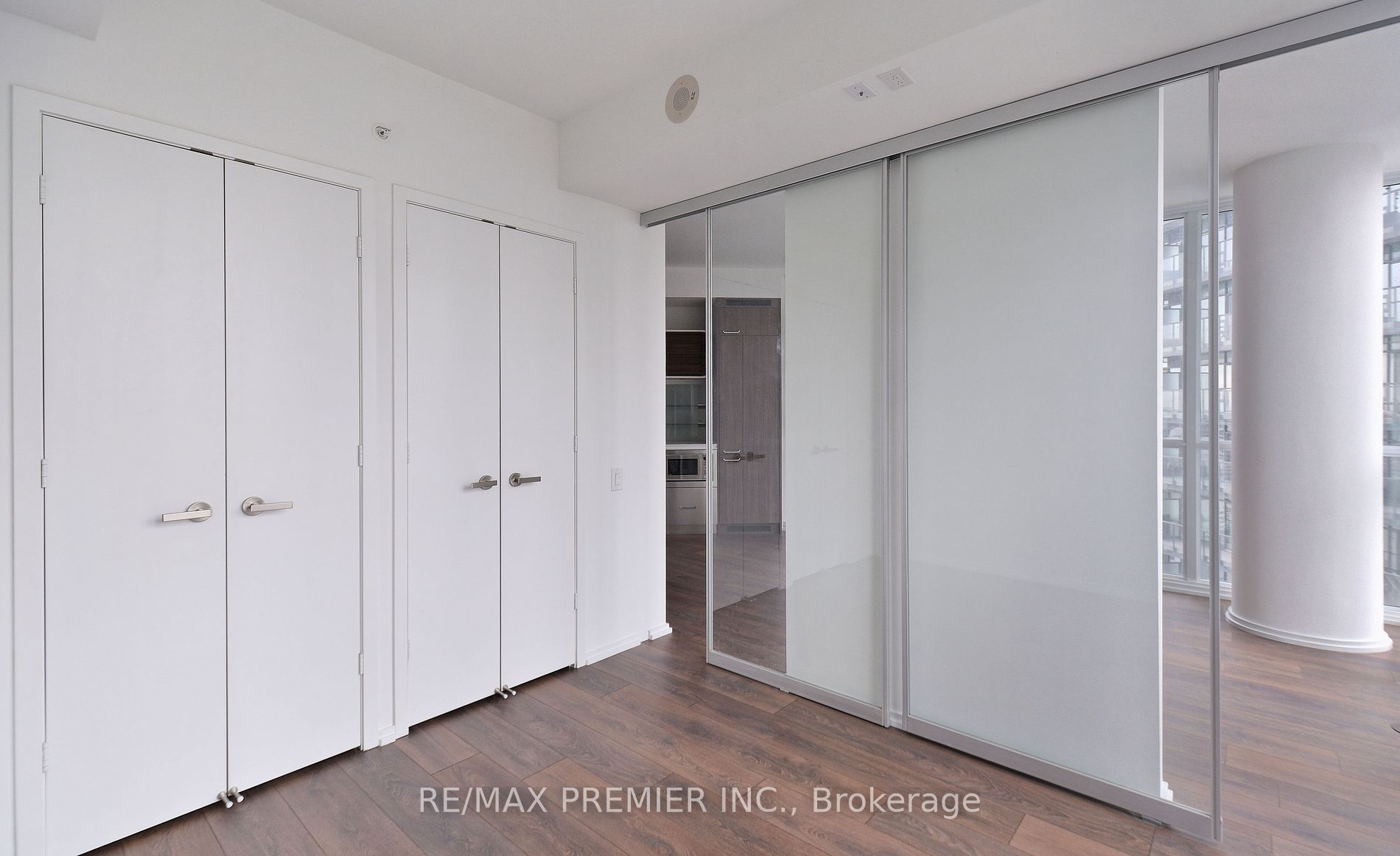 45 Charles St E, #3106