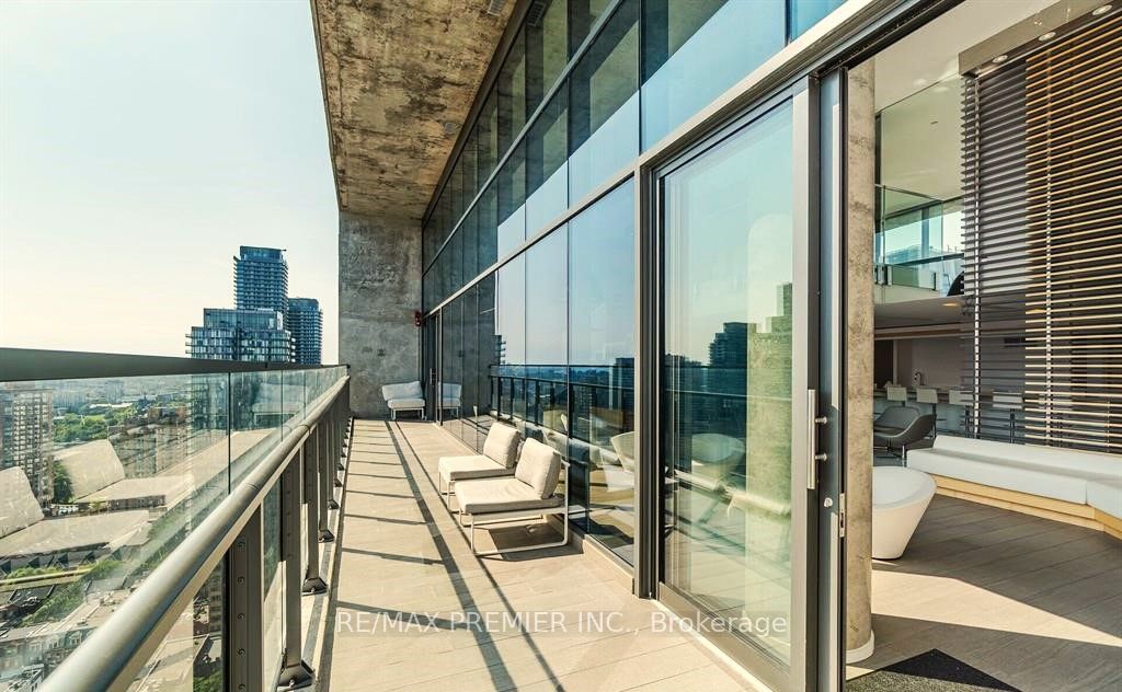 45 Charles St E, #3106
