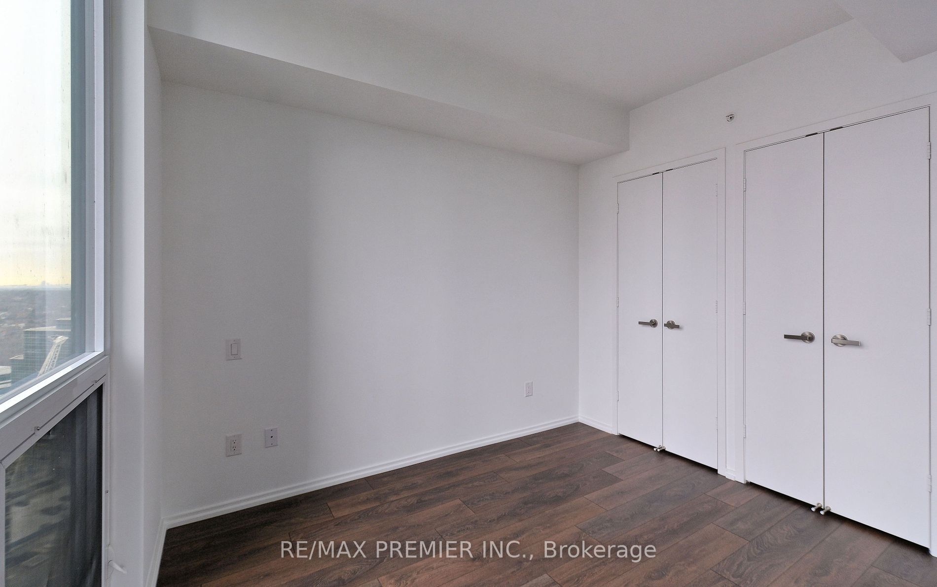 45 Charles St E, #3106