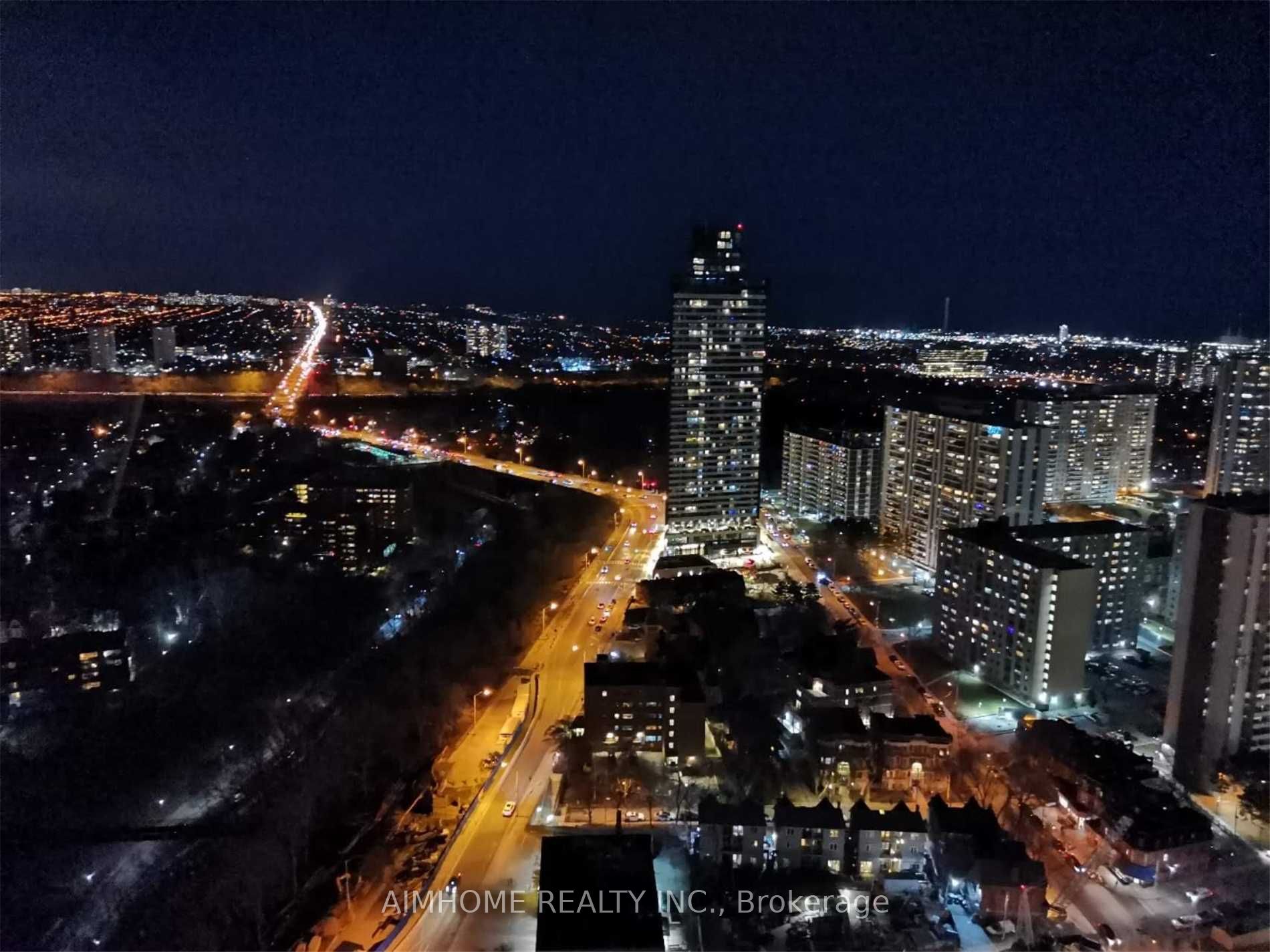 395 Bloor St E, #3407