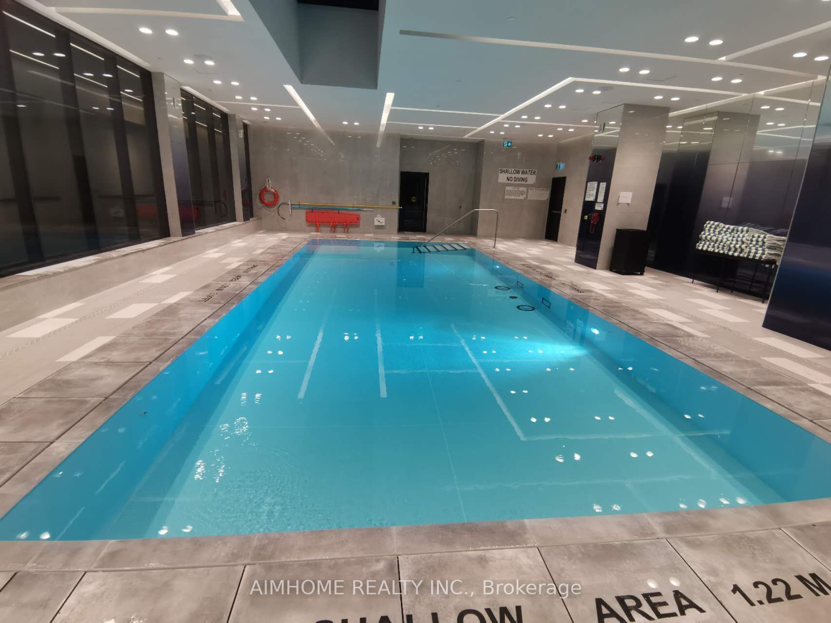 395 Bloor St E, #3407