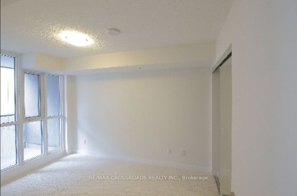 295 Adelaide St W, #409