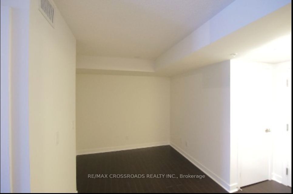 295 Adelaide St W, #409