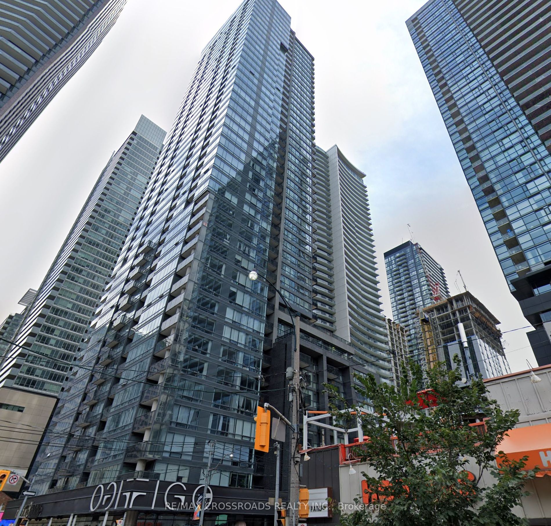 295 Adelaide St W, #409