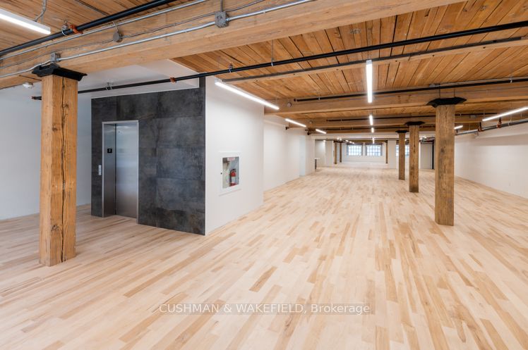 577 Yonge Street, #3rd Fl