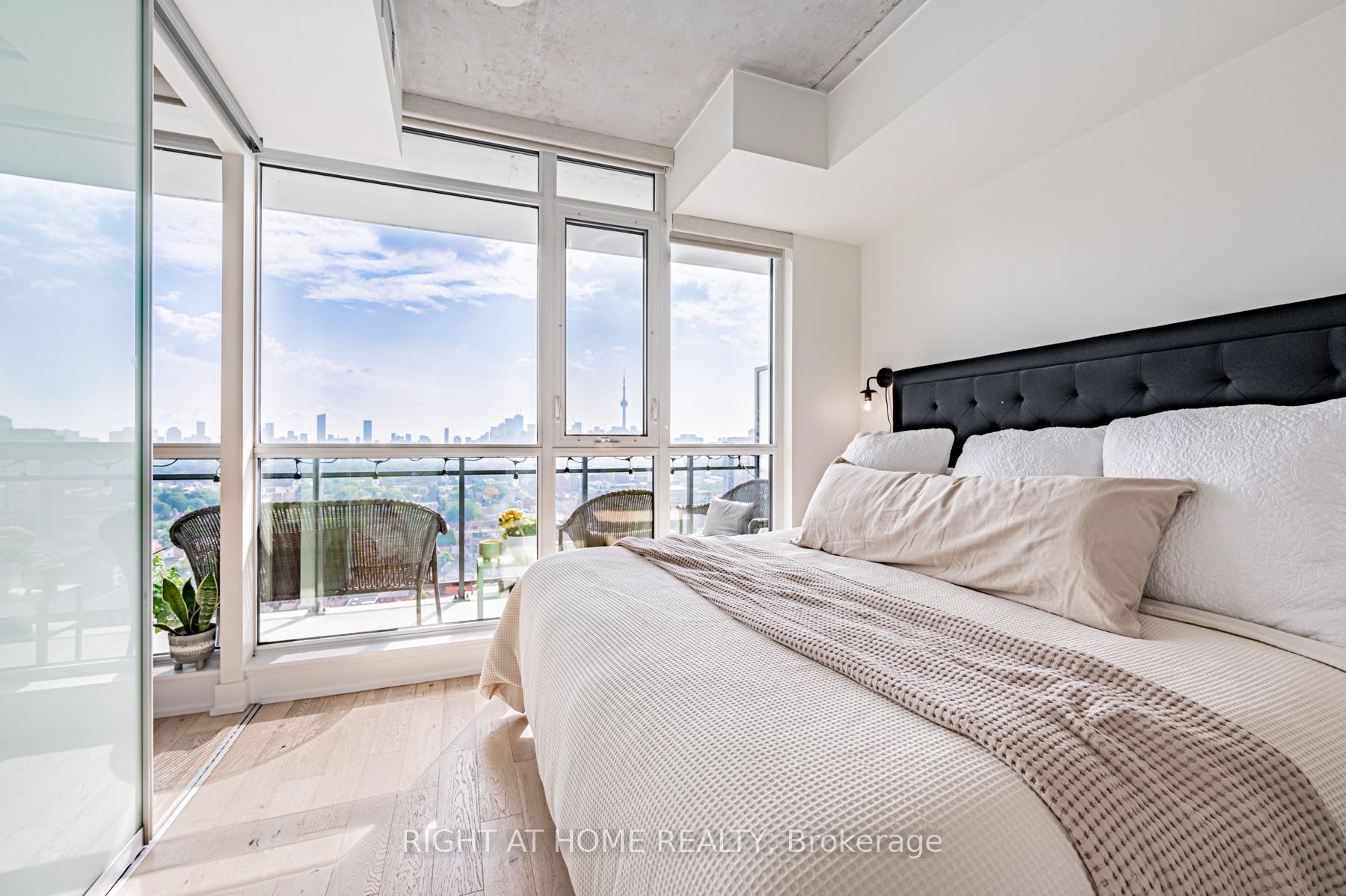 20 Minowan Miikan Lane, #1803
