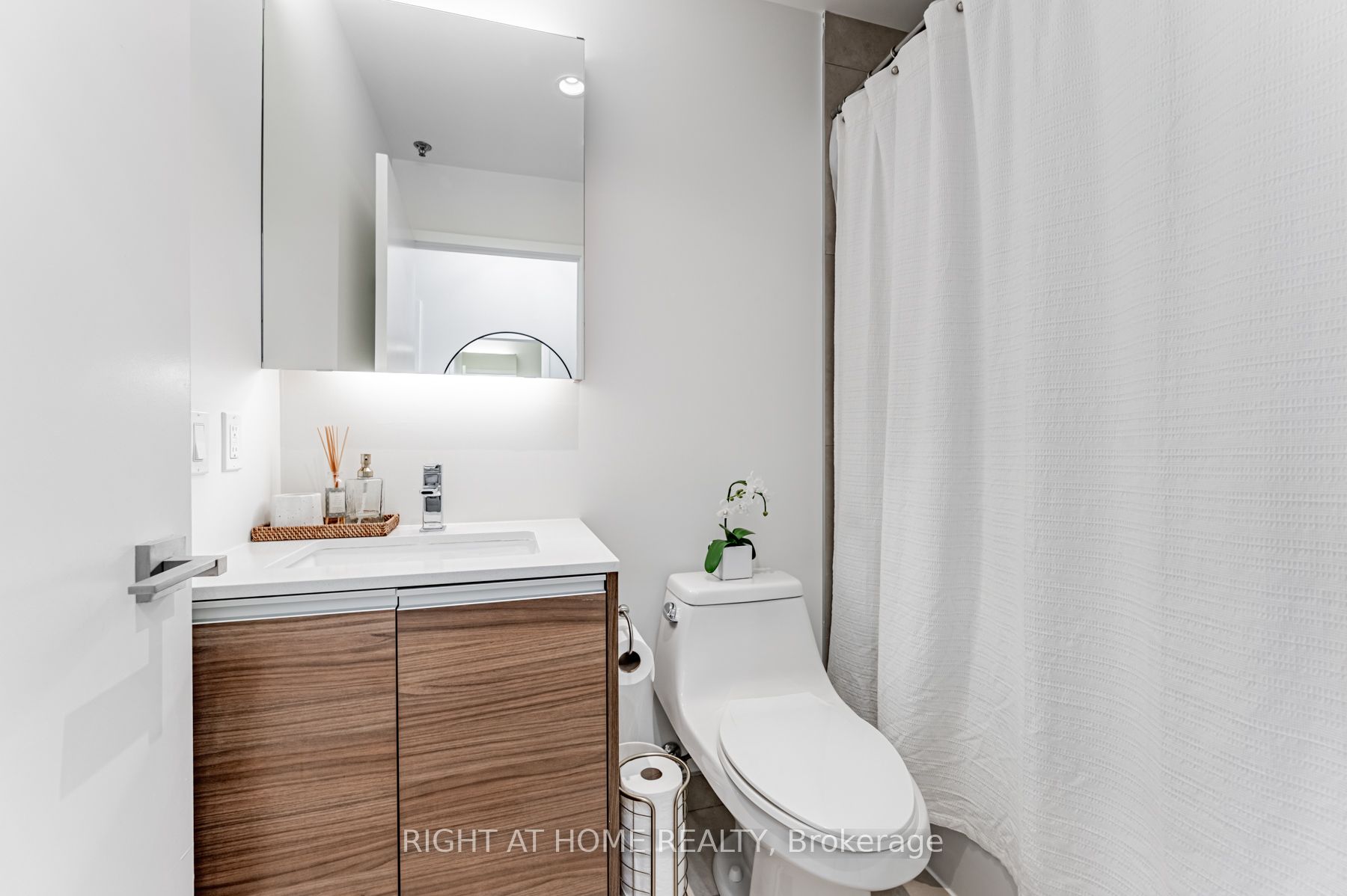 20 Minowan Miikan Lane, #1803