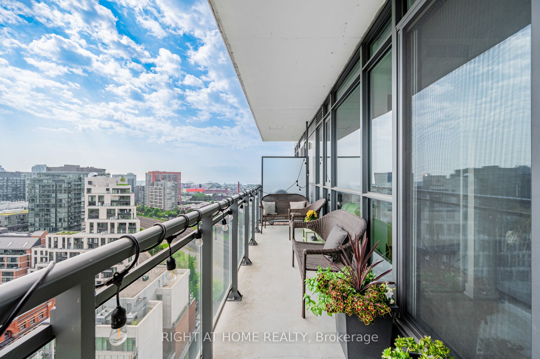 20 Minowan Miikan Lane, #1803