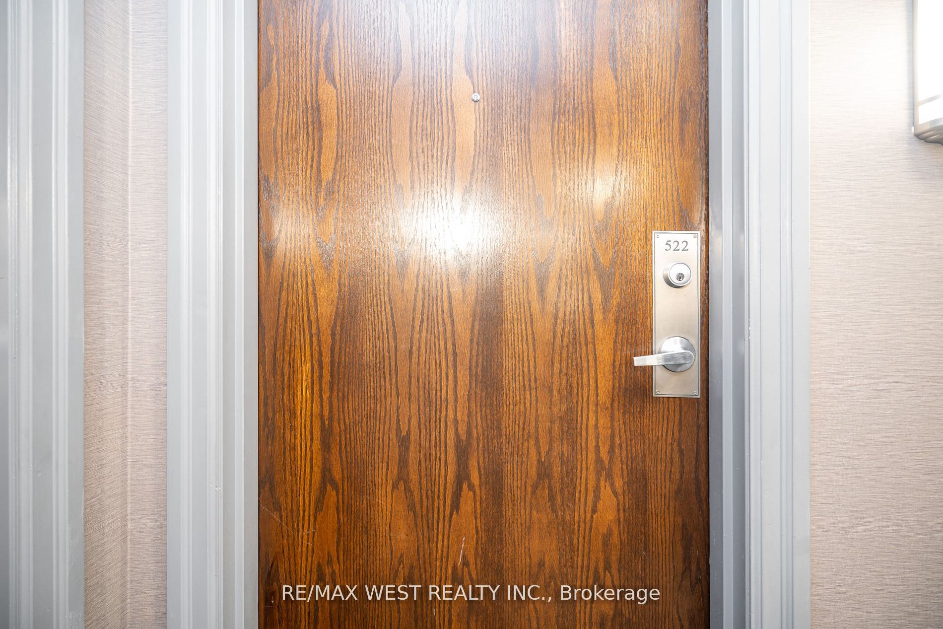 27 Rean Drive #522