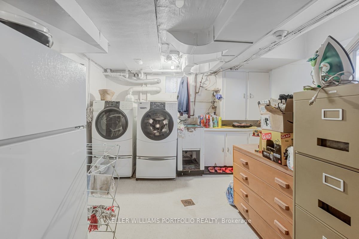 242 Forest Hill Road