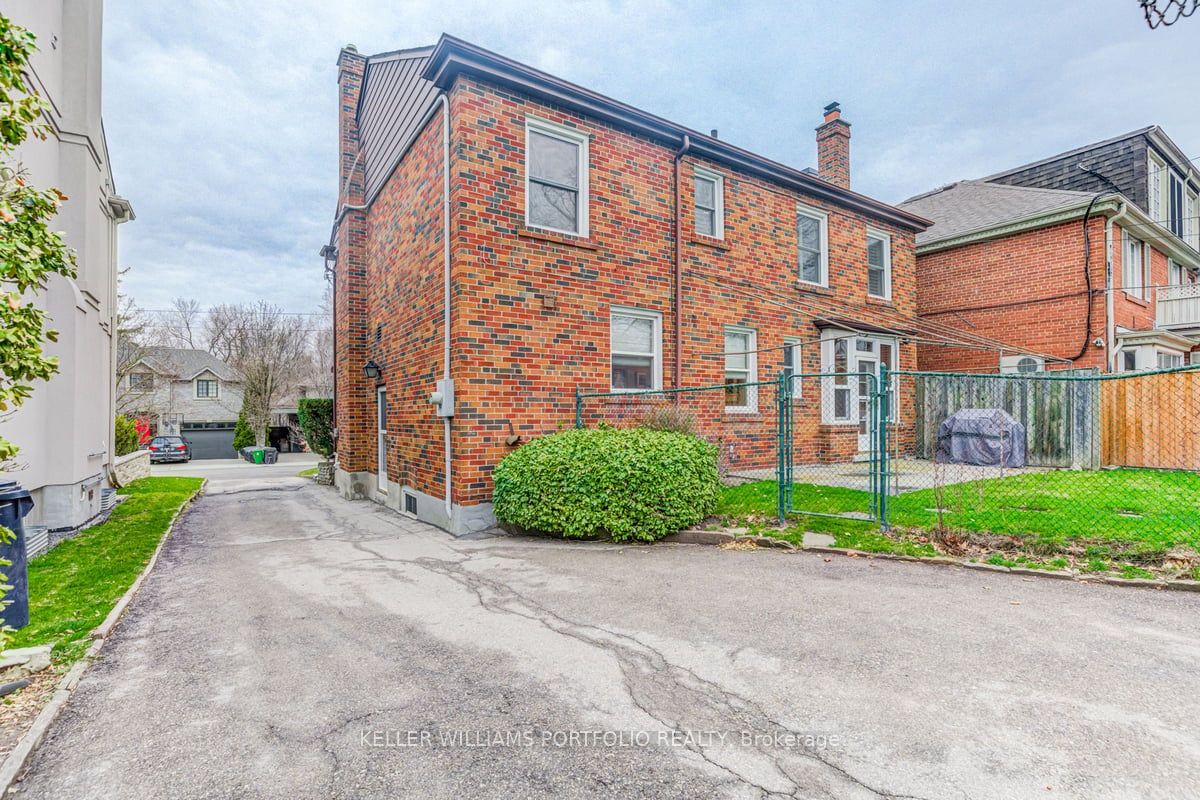 242 Forest Hill Road