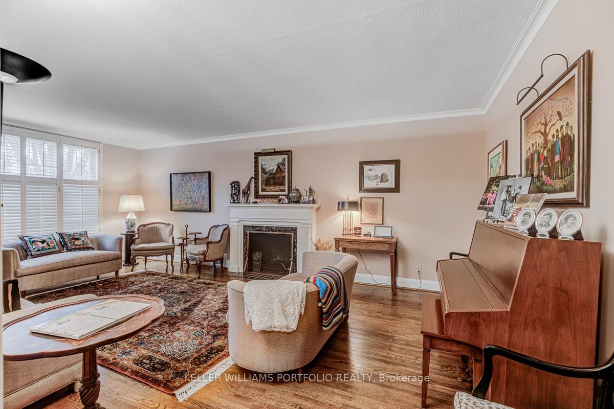 242 Forest Hill Road