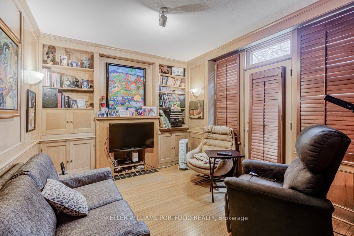 242 Forest Hill Road