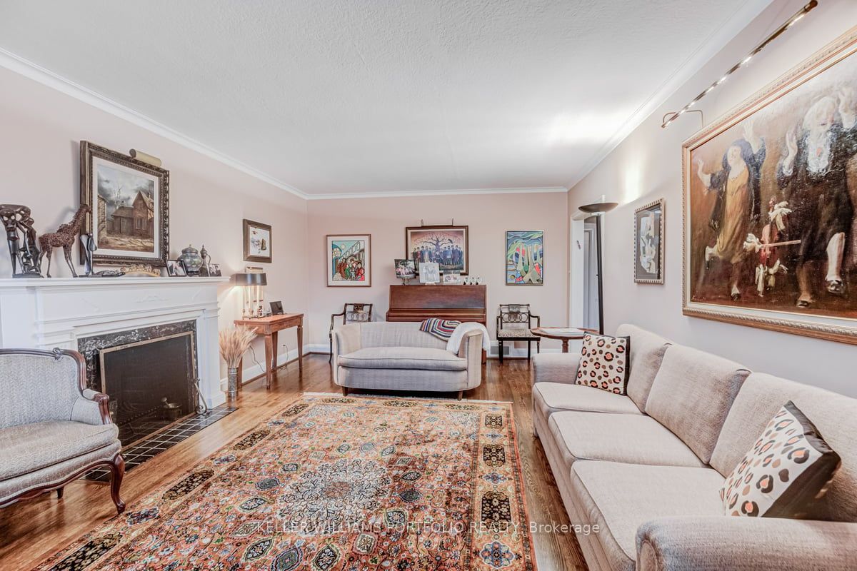 242 Forest Hill Road