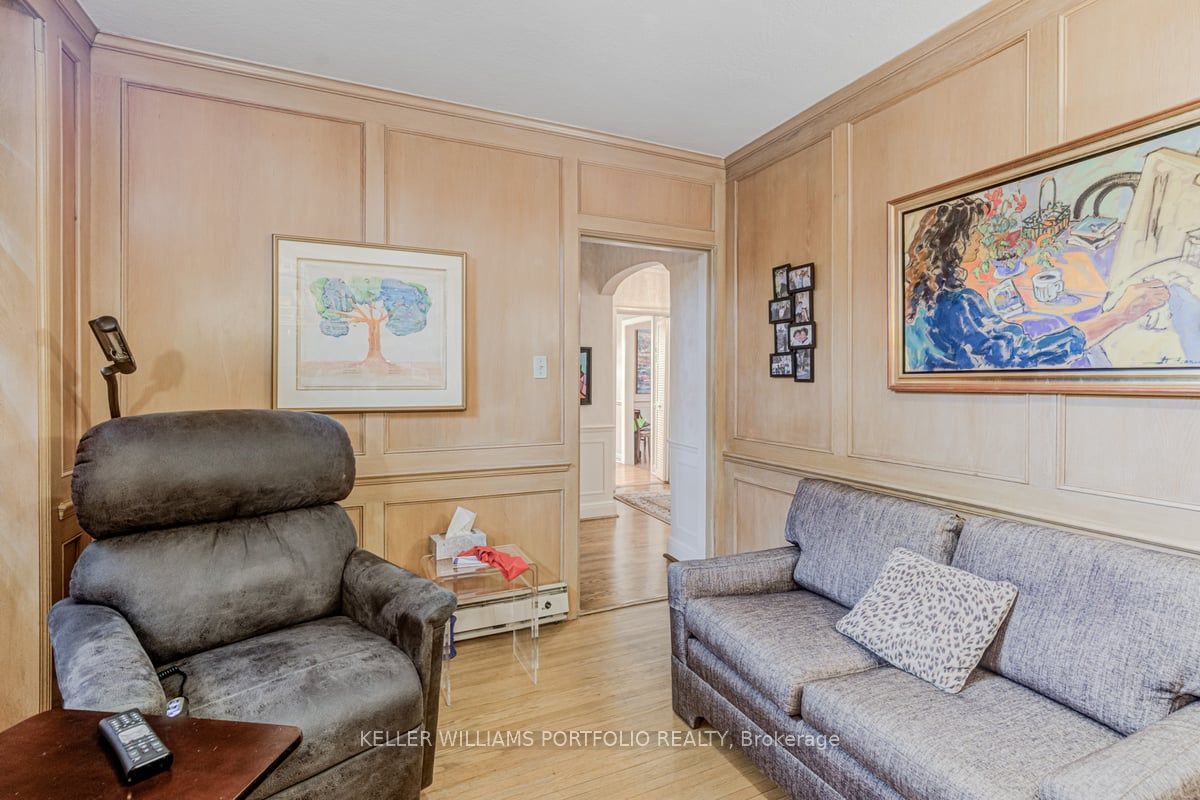 242 Forest Hill Road