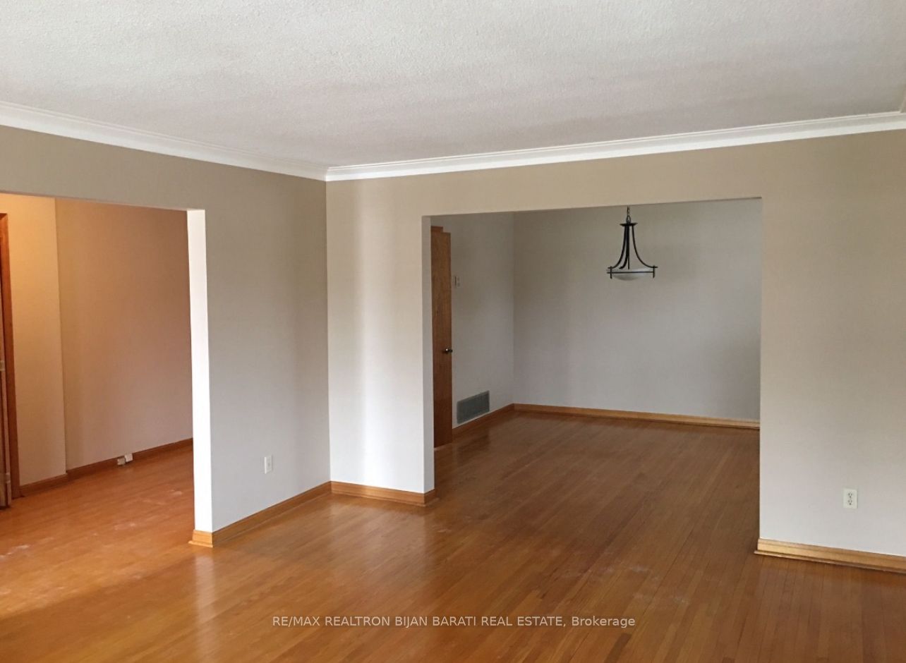 473 Hounslow Ave