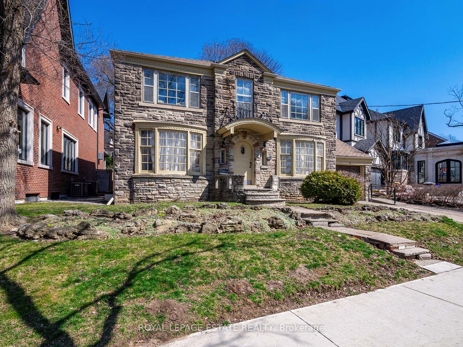 54 Strathearn Road