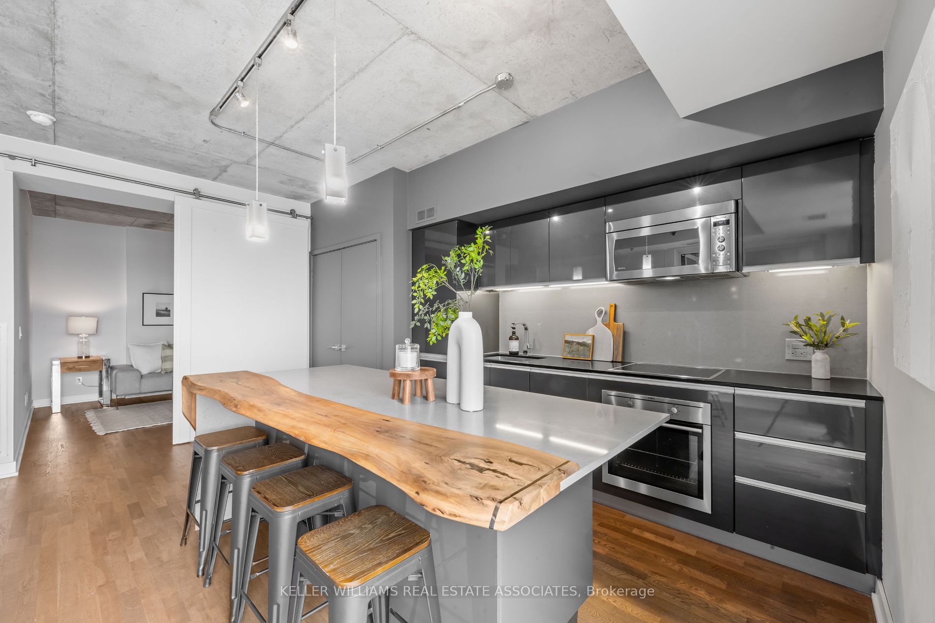 20 Minowan Miikan Lane, #712