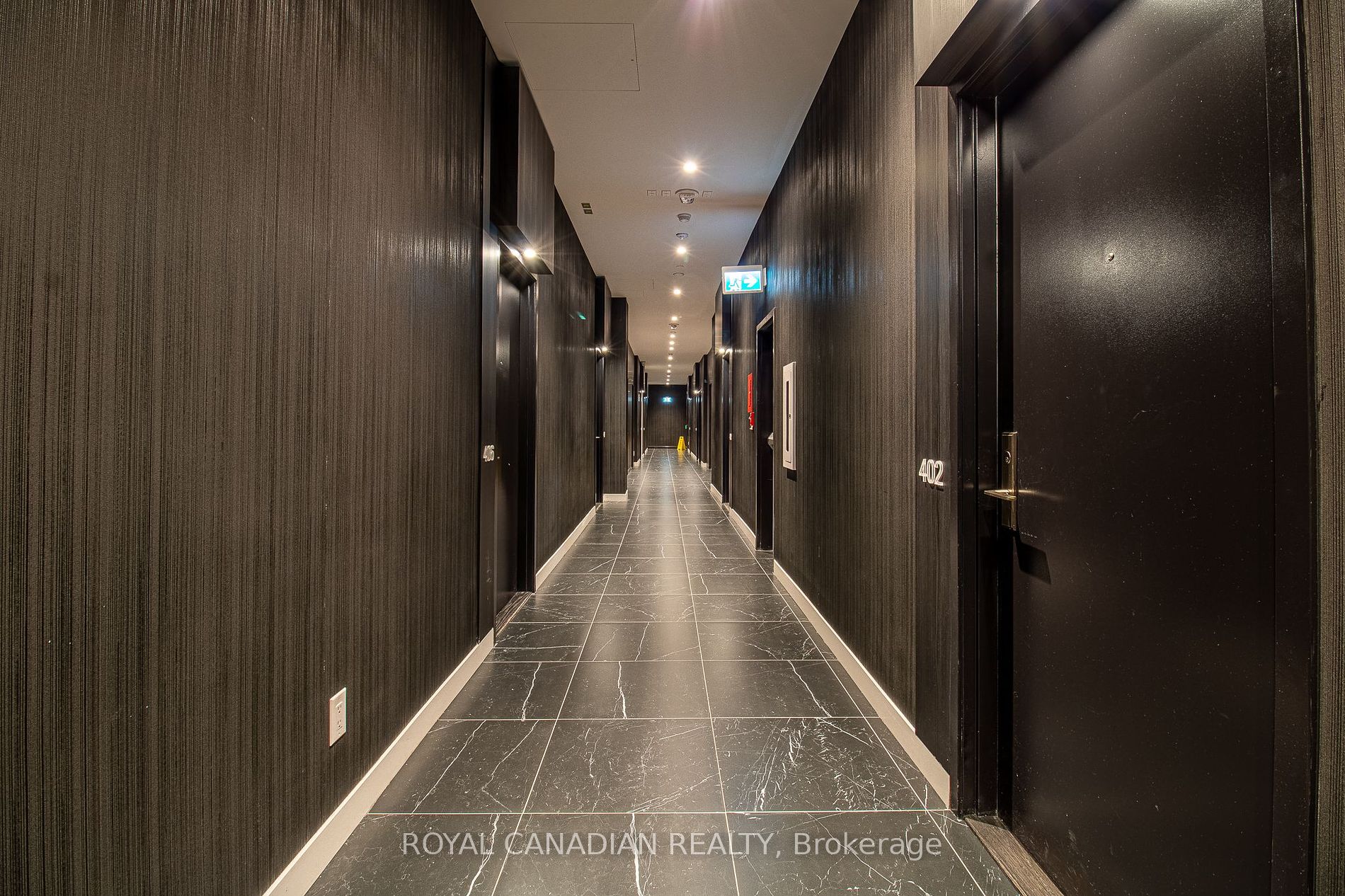20 Edward St, #404