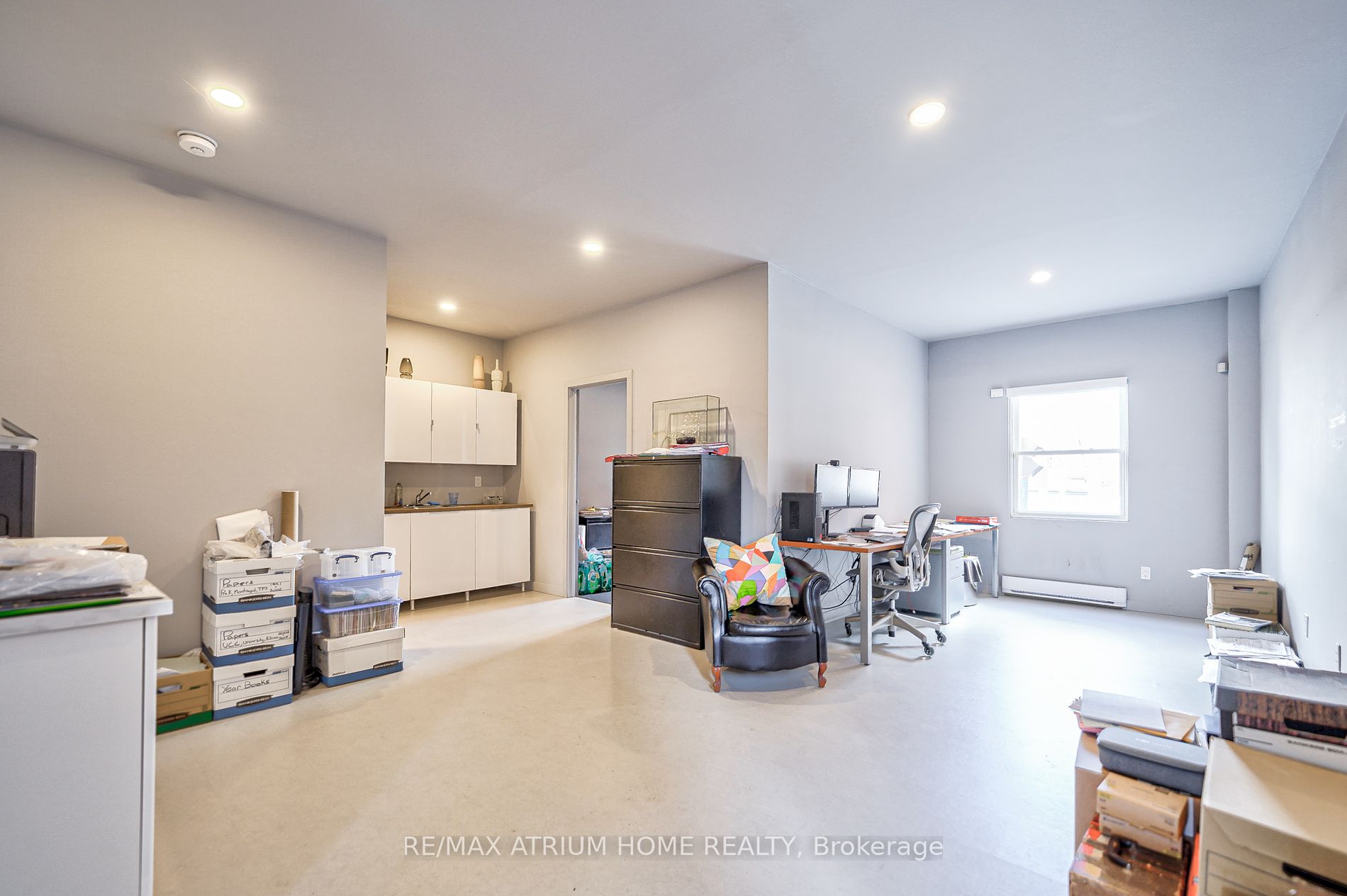 2577 Yonge St
