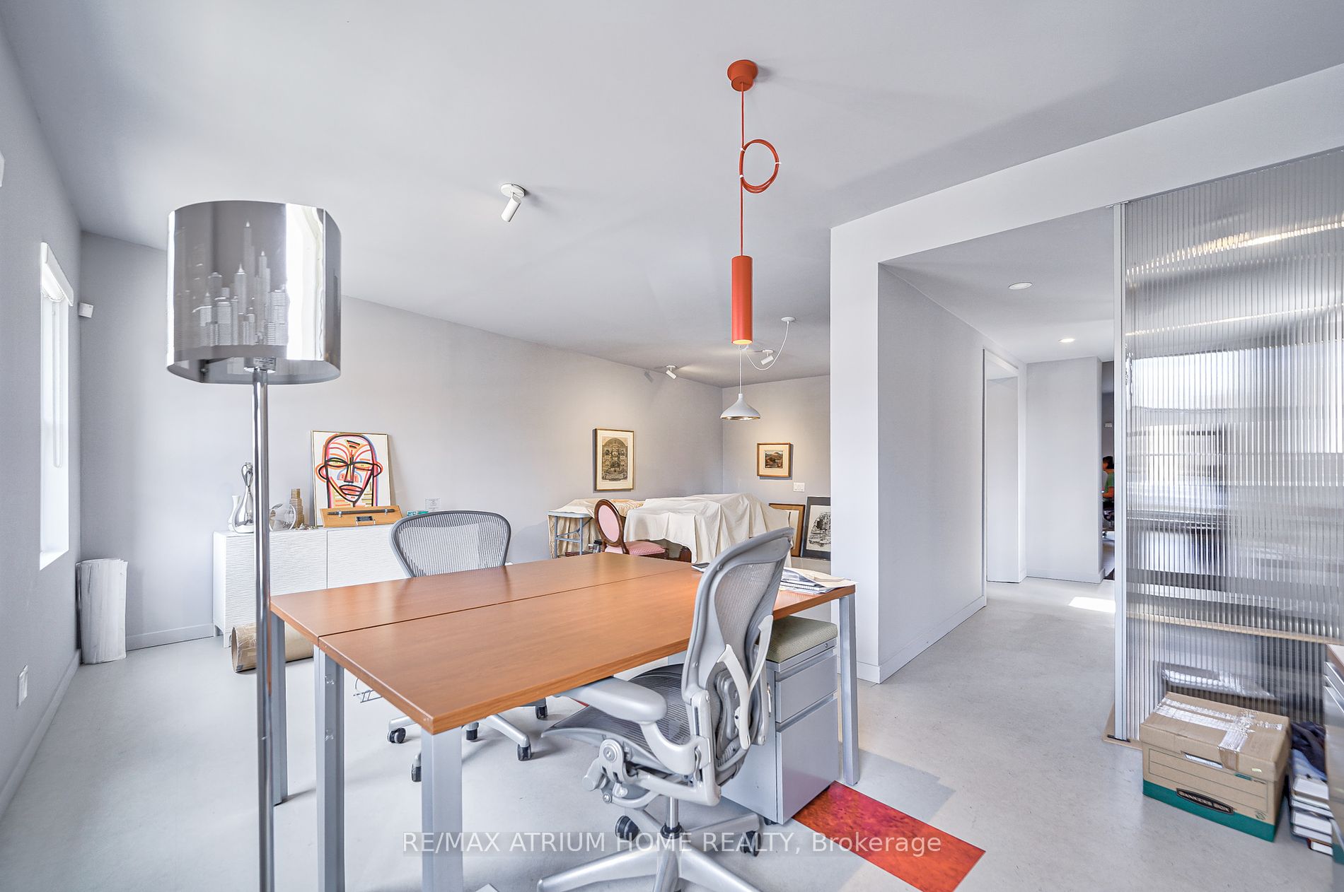 2577 Yonge St