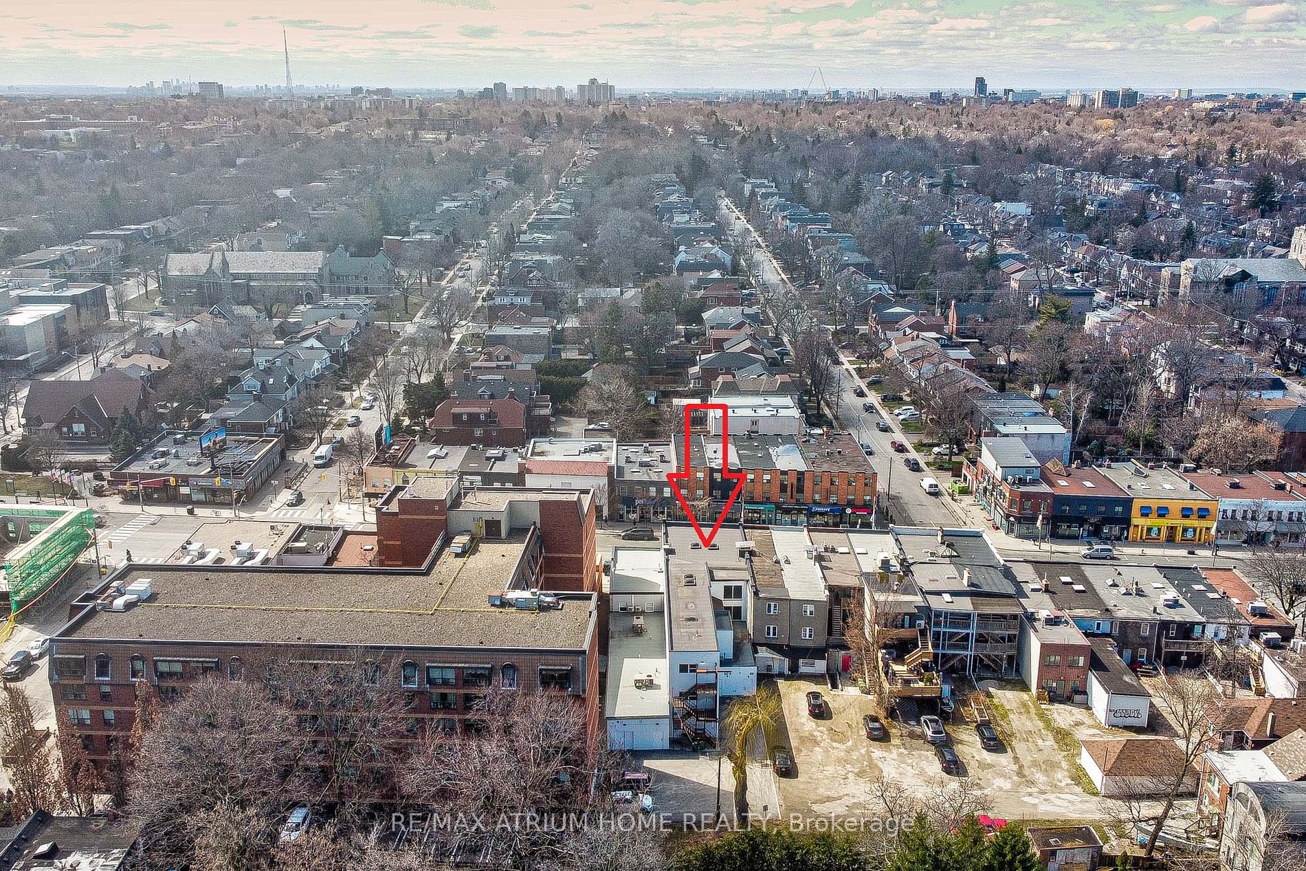 2577 Yonge St