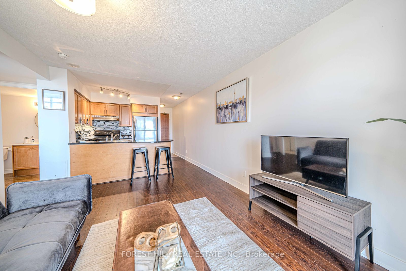 18 Kenaston Gdns, #1010