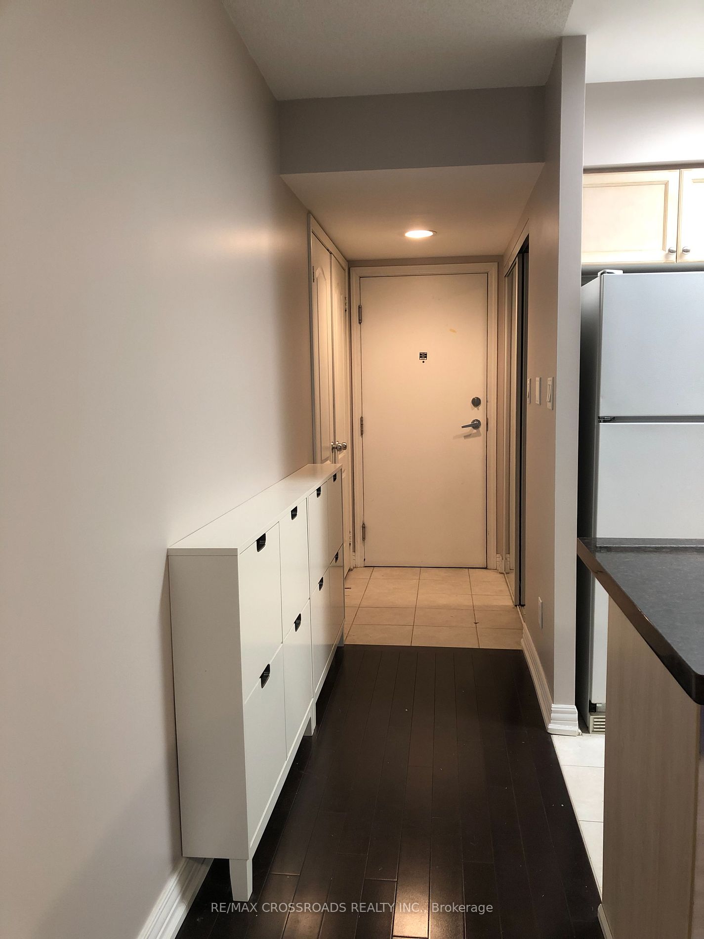 1 Rean Dr, #402