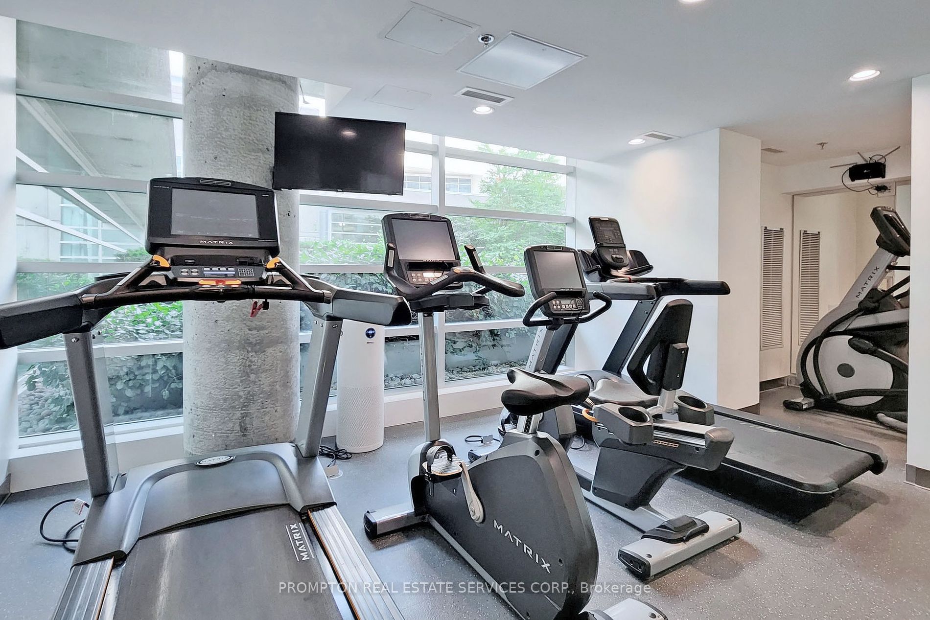 81 Navy Wharf Crt, #2503
