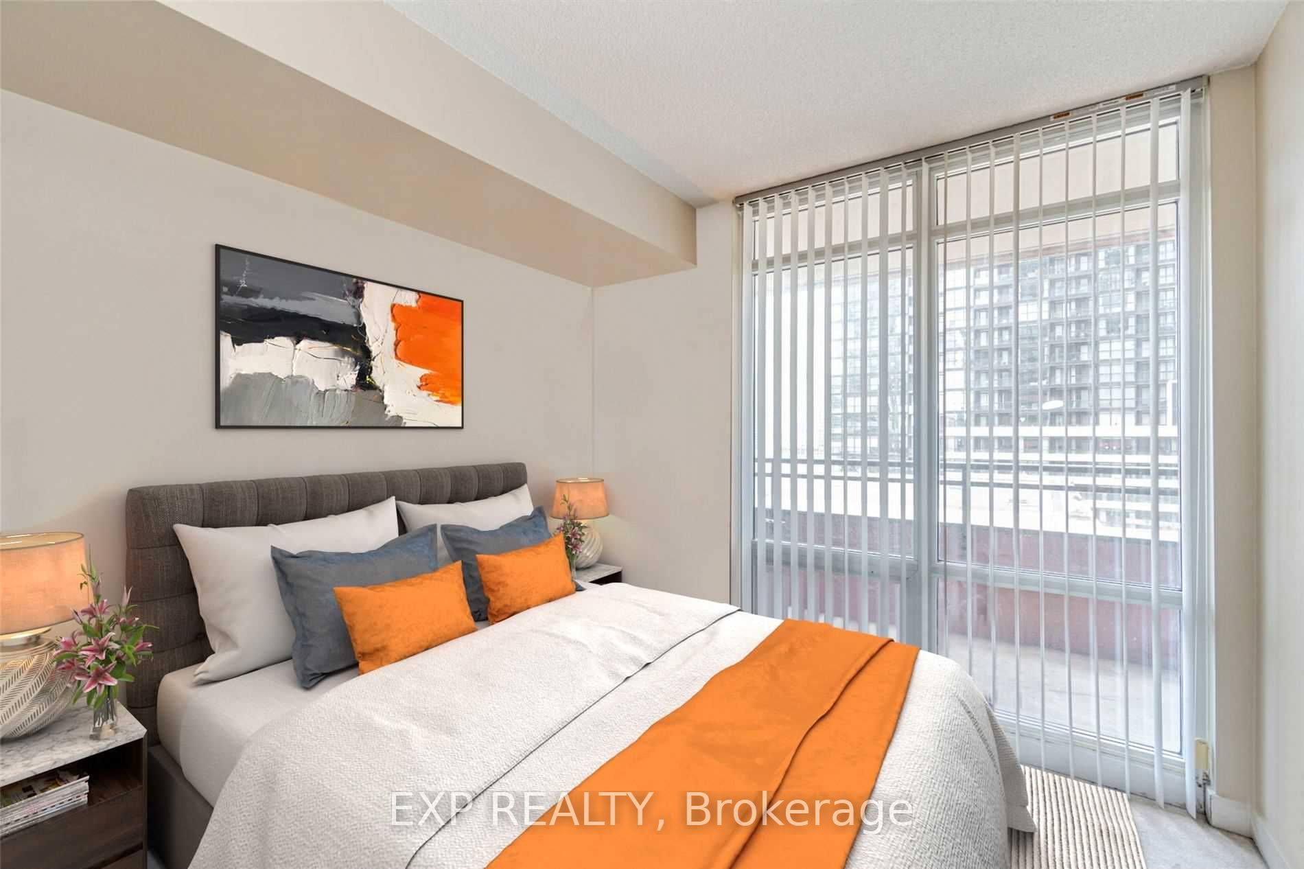 4K Spadina Avenue, #722