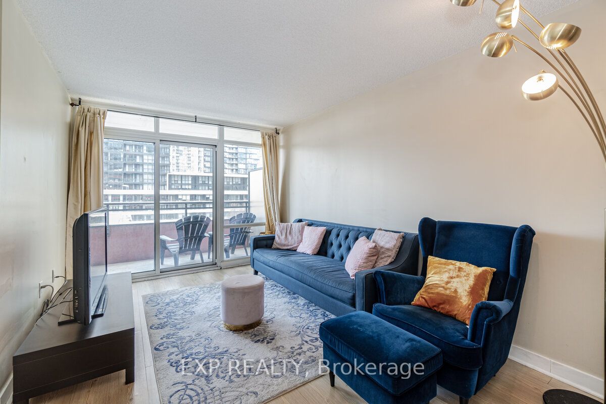 4K Spadina Avenue, #722