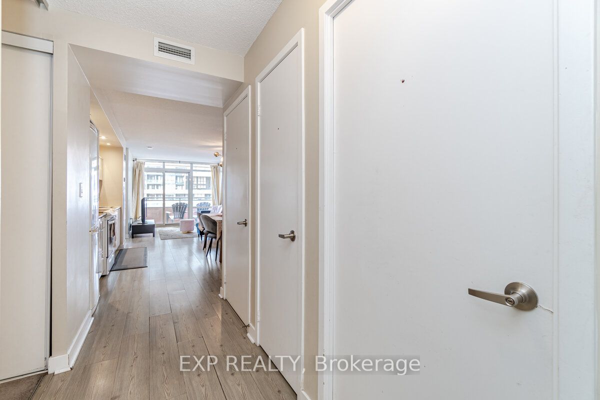 4K Spadina Avenue, #722