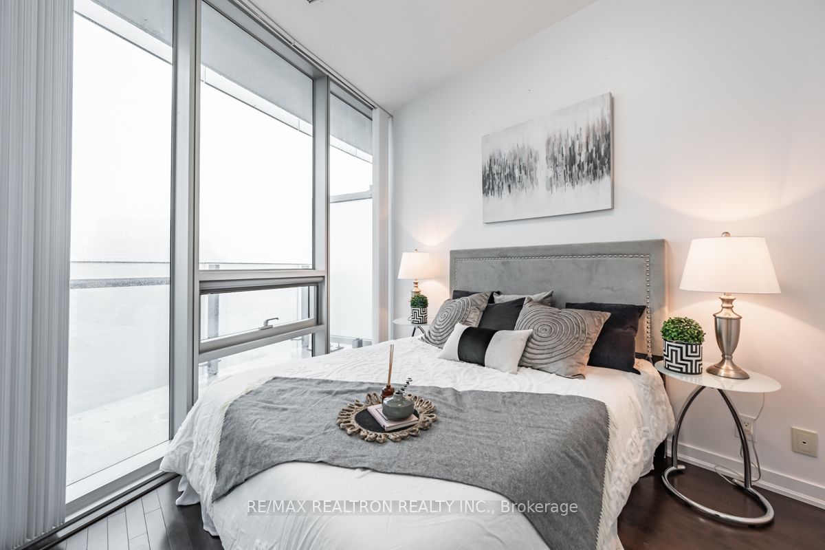 12 York St, #3002