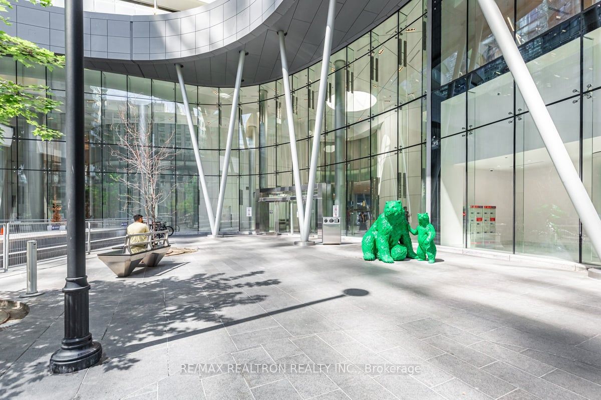 12 York St, #3002