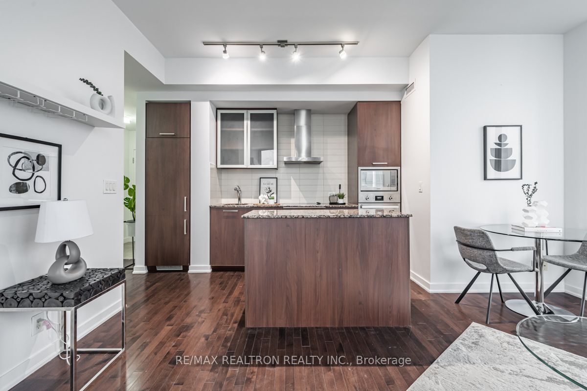 12 York St, #3002