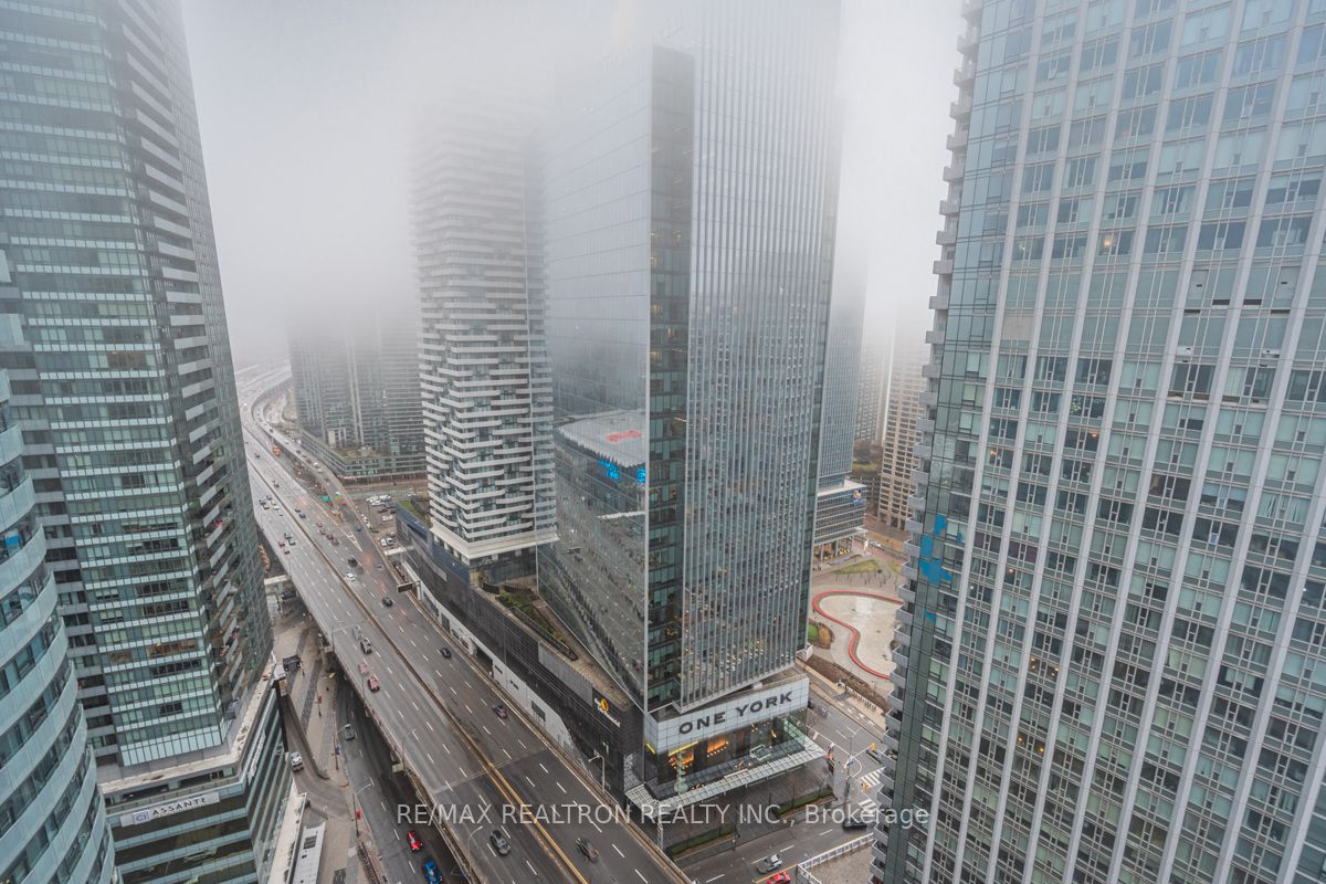 12 York St, #3002