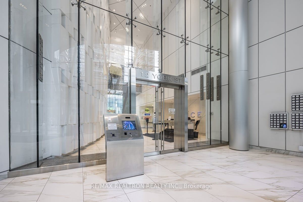 12 York St, #3002
