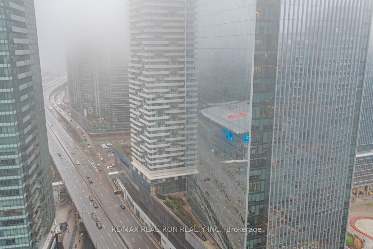 12 York St, #3002
