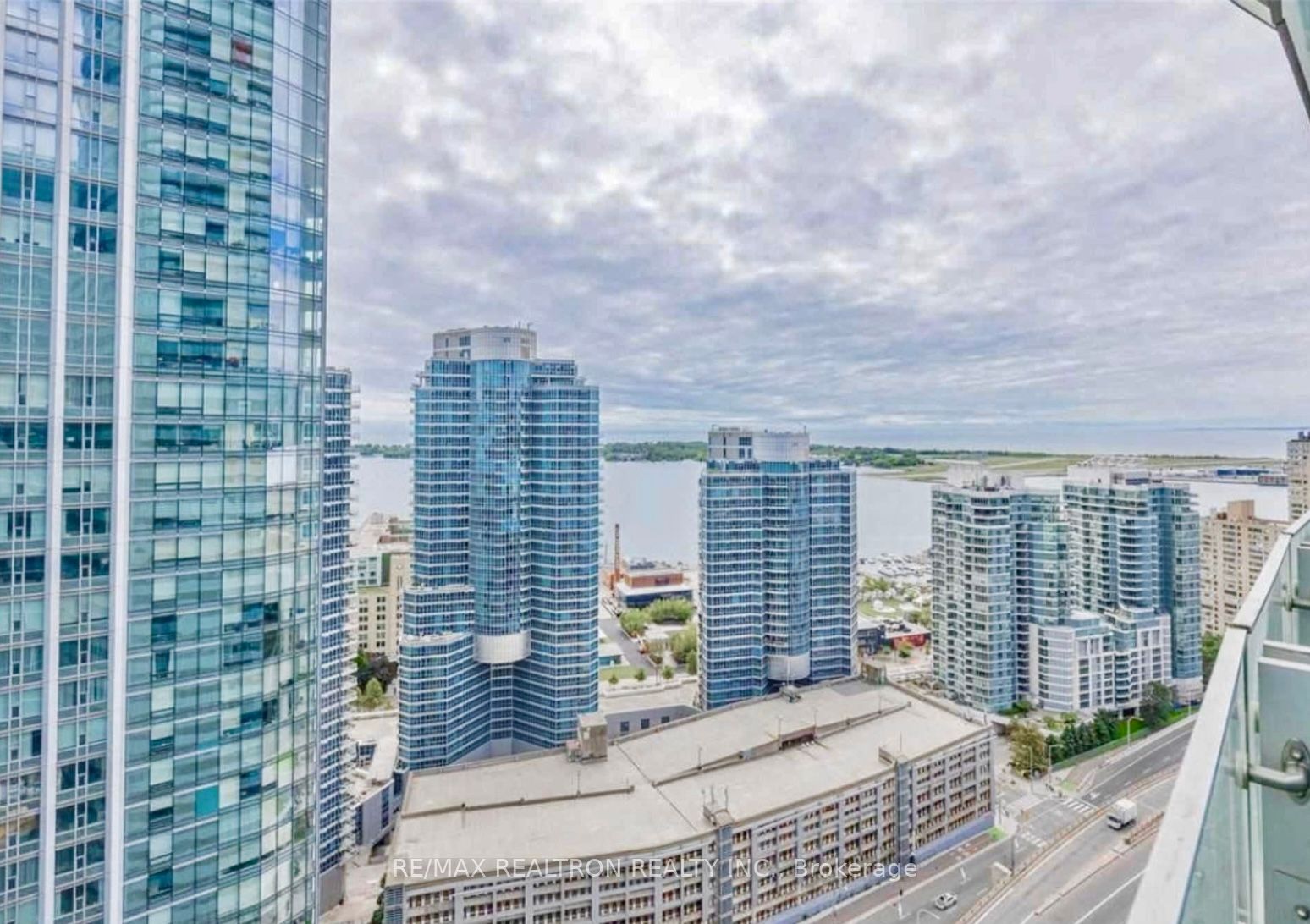 12 York St, #3002