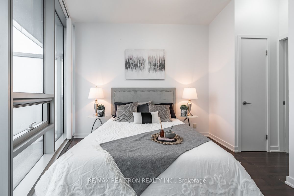 12 York St, #3002