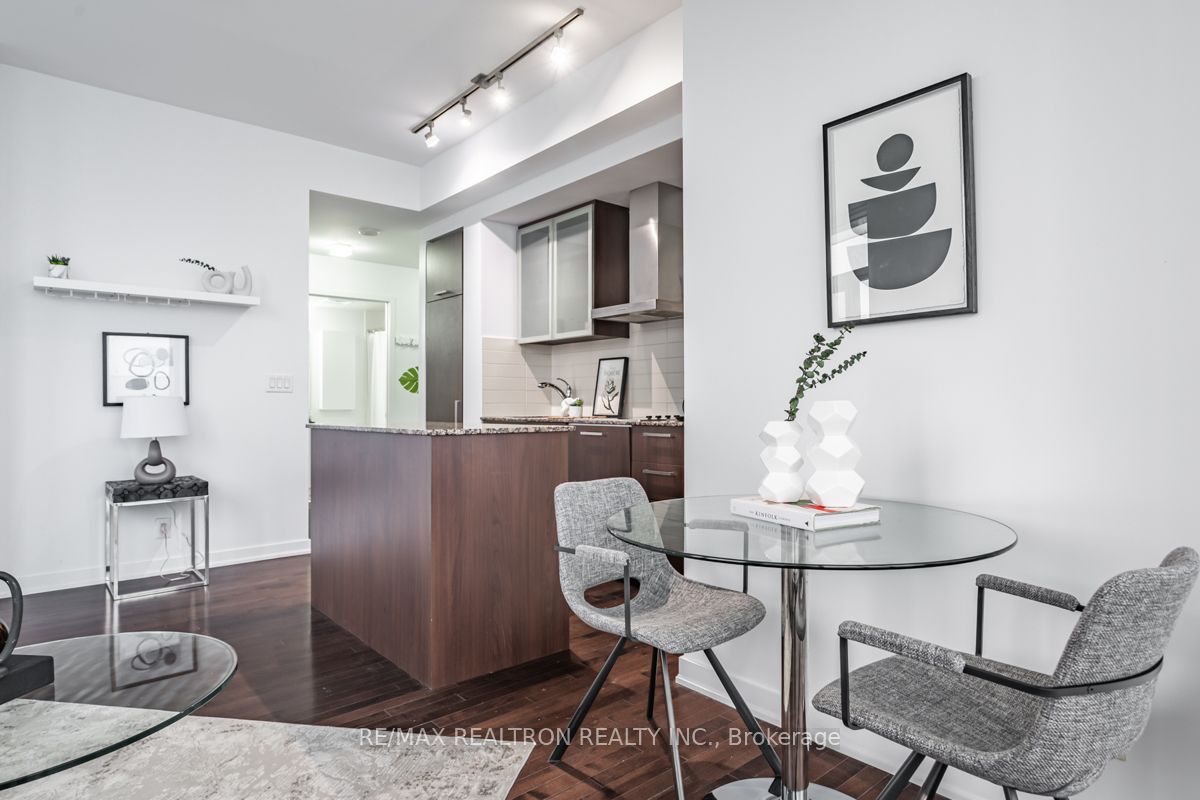 12 York St, #3002