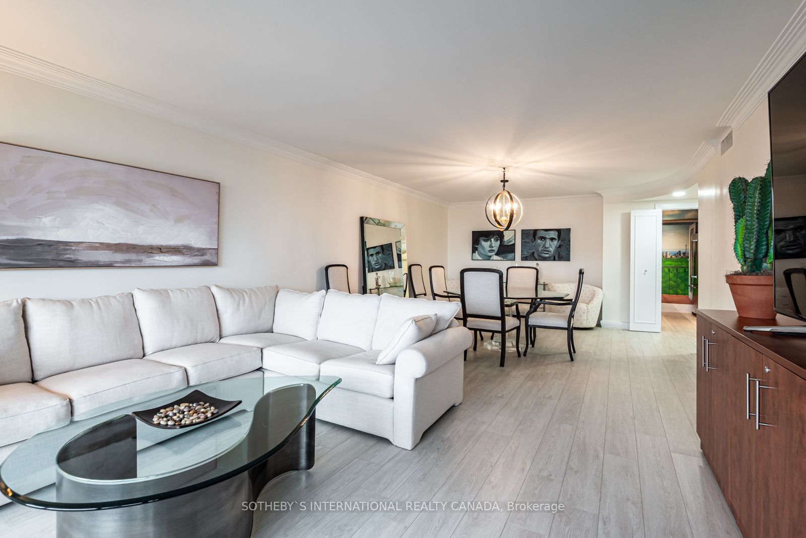 61 St Clair Ave W, #1504