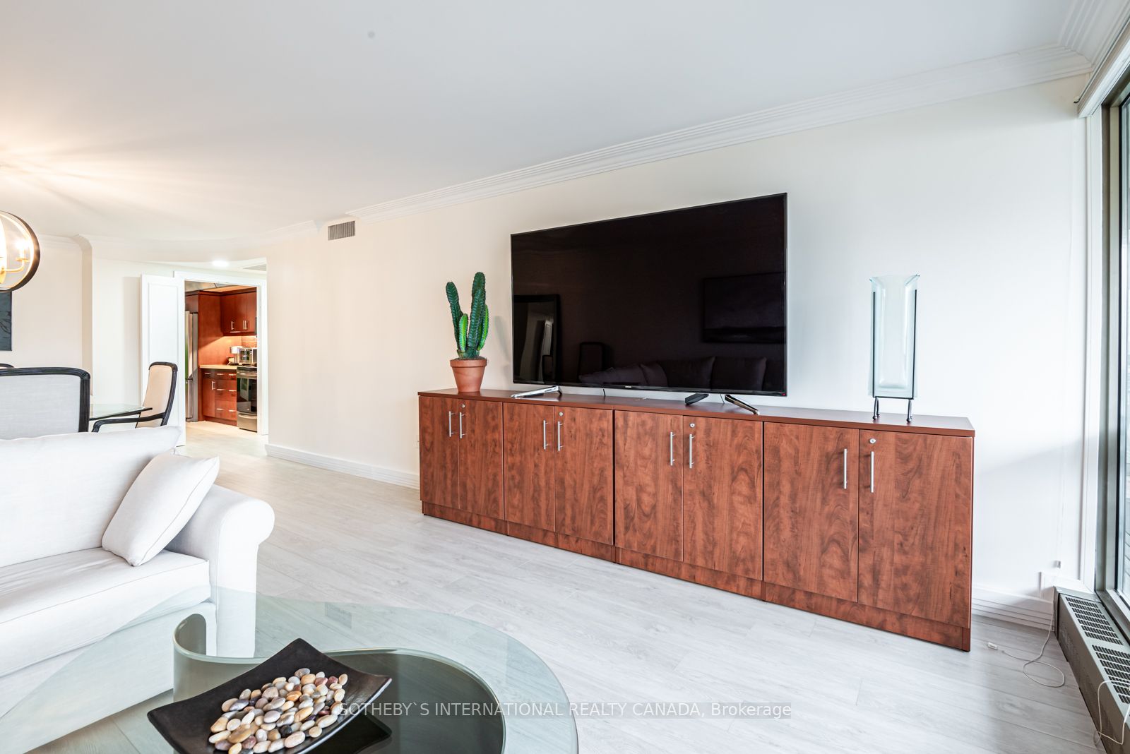 61 St Clair Ave W, #1504