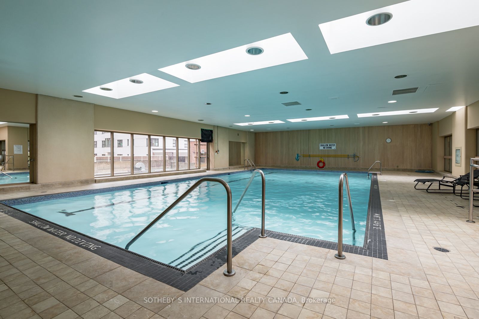 61 St Clair Ave W, #1504
