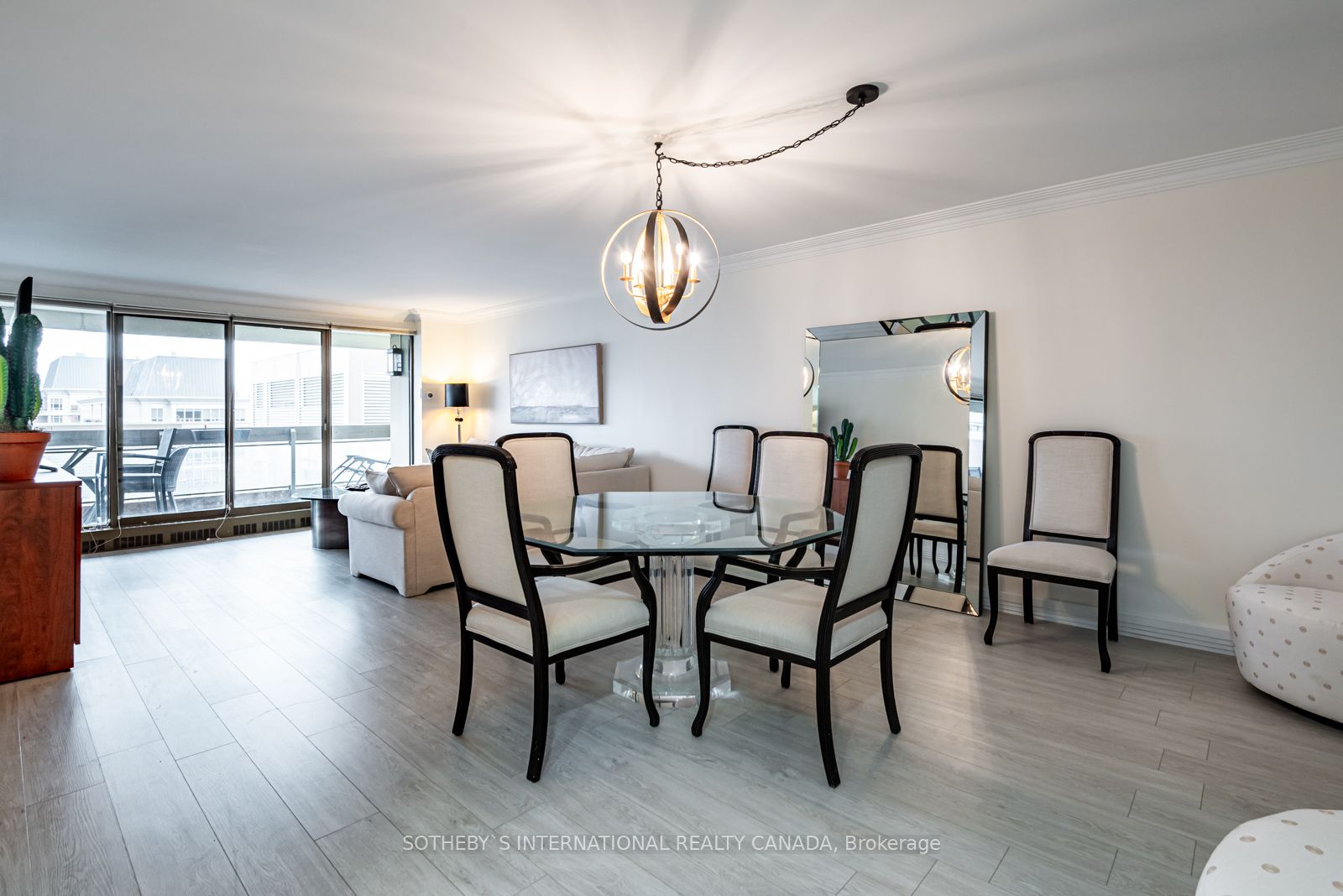 61 St Clair Ave W, #1504