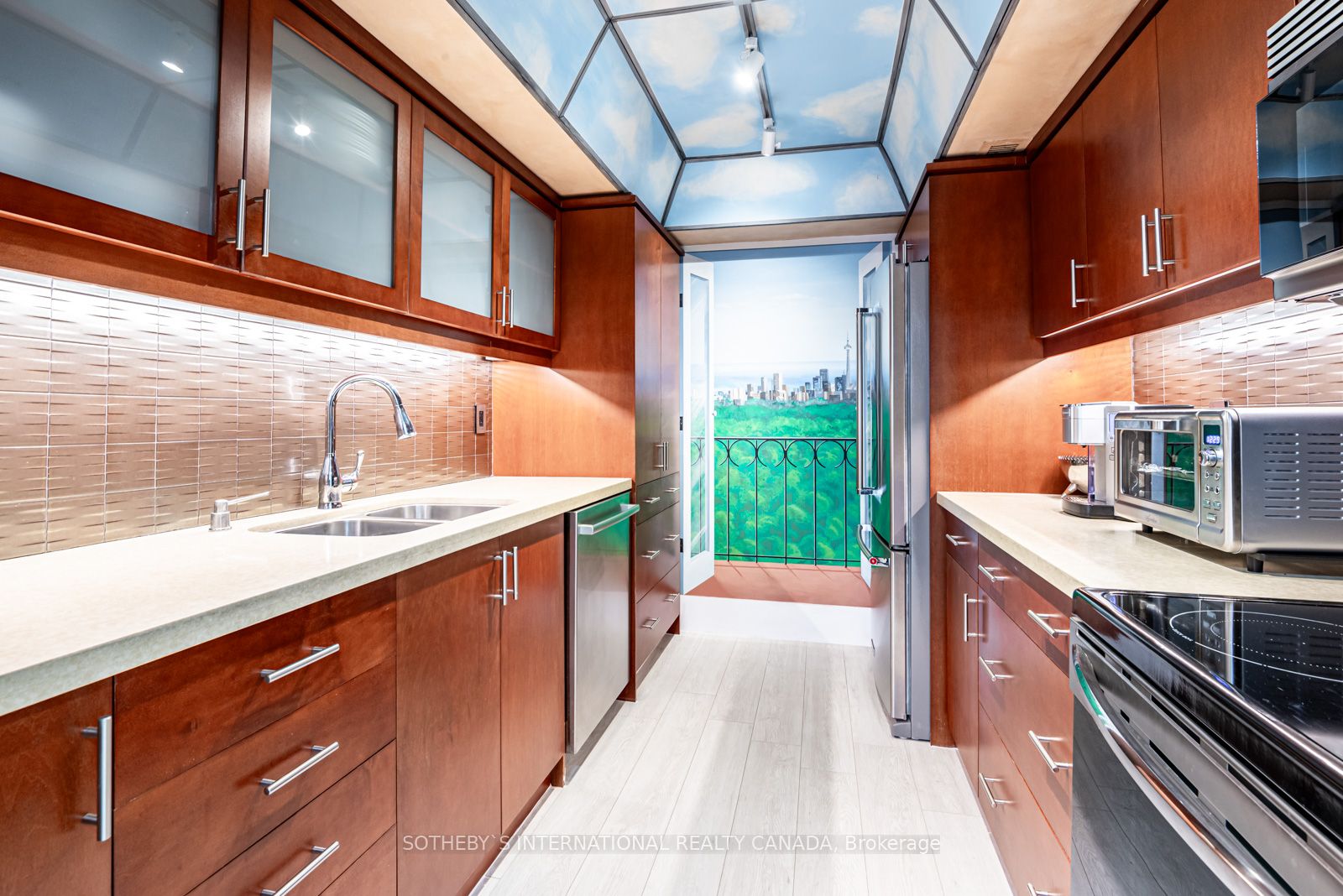 61 St Clair Ave W, #1504