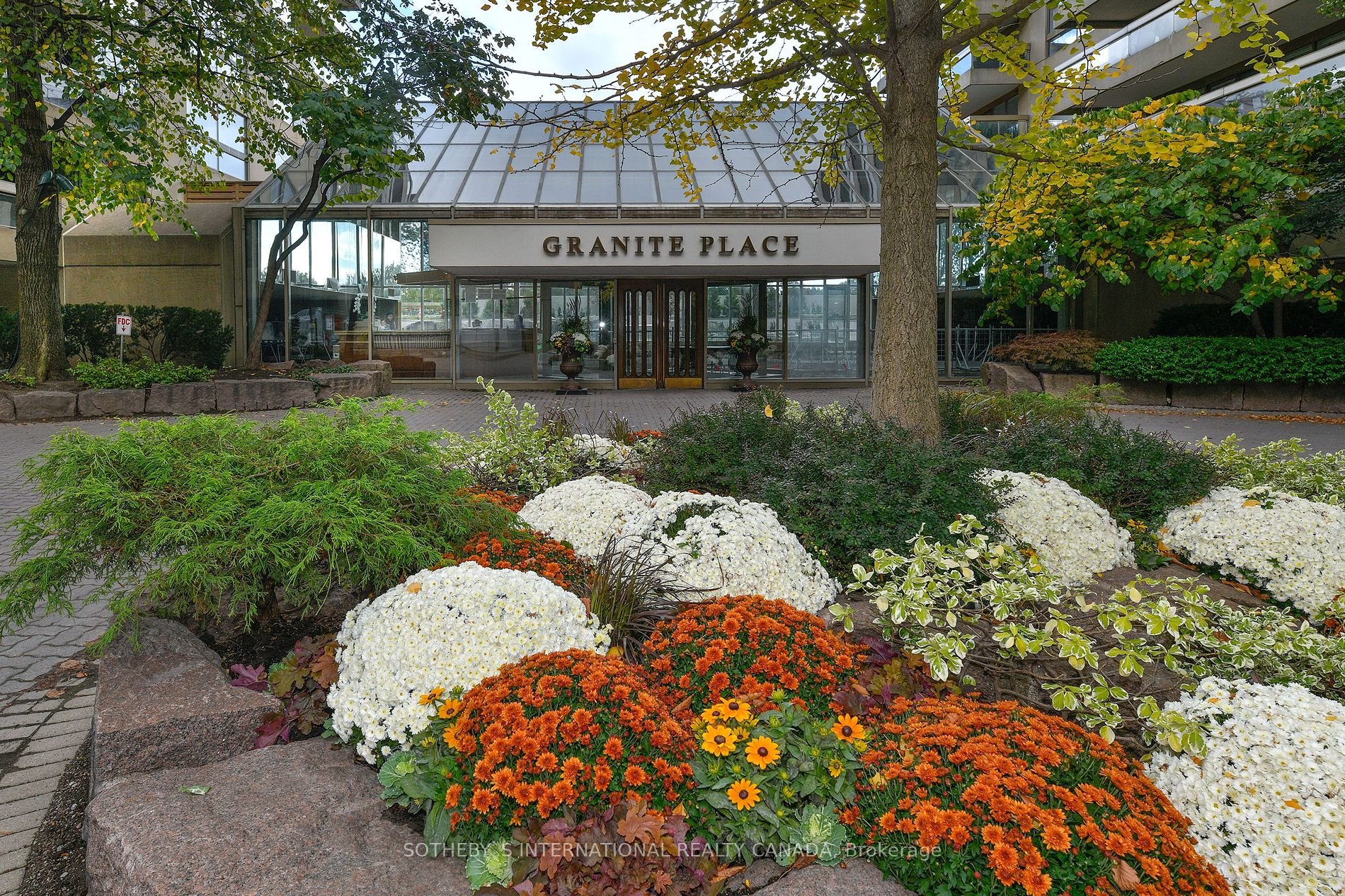 61 St Clair Ave W, #1504