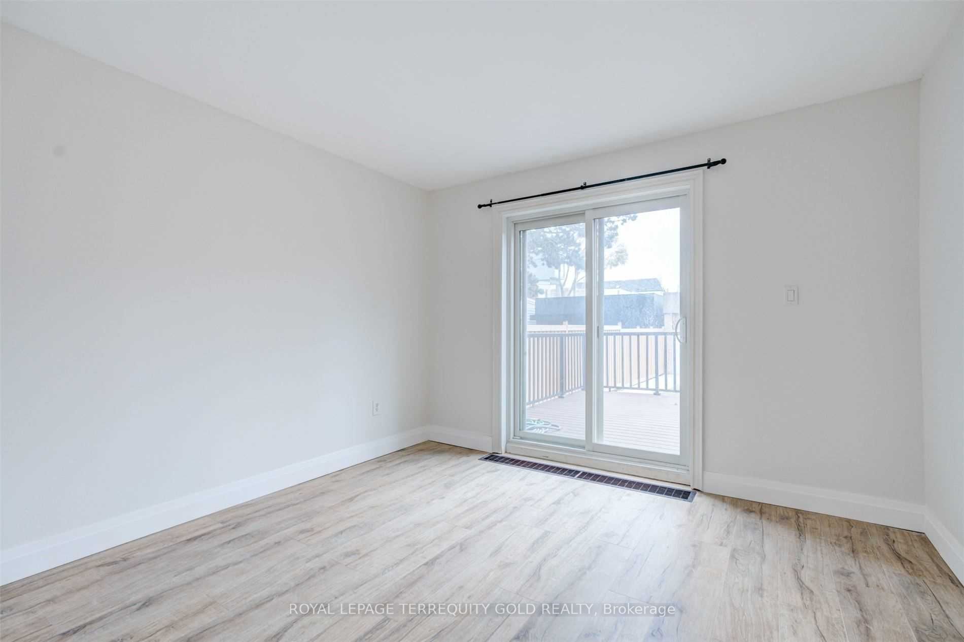 41 Summerhill Avenue #1