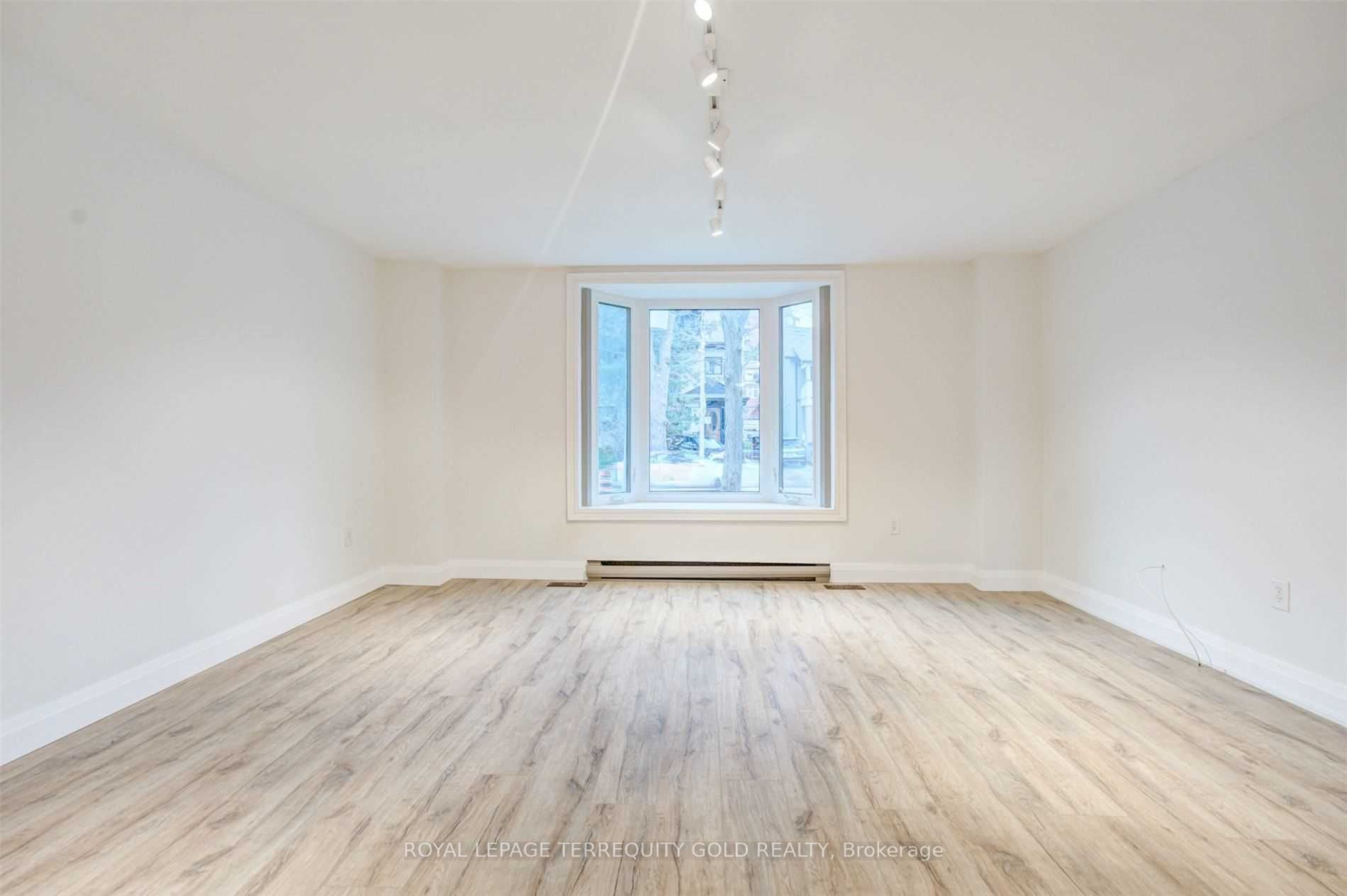 41 Summerhill Avenue #1